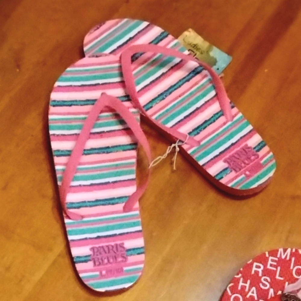 Paris Blues Flip Flops (9-10) NWT